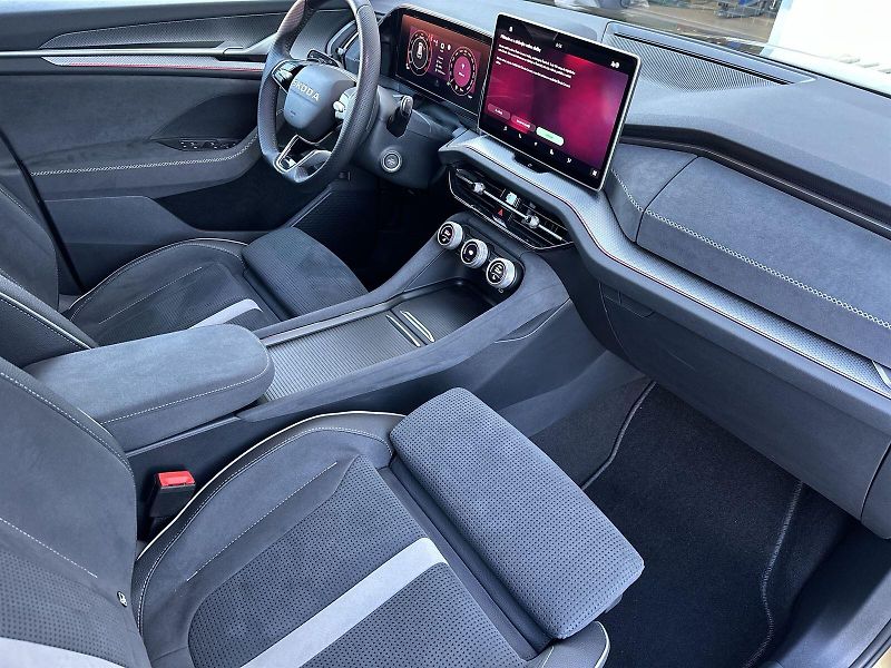 Škoda Kodiaq (2025) 2.0 TDI 4x4 DSG Sportline - fotka 10 z 40