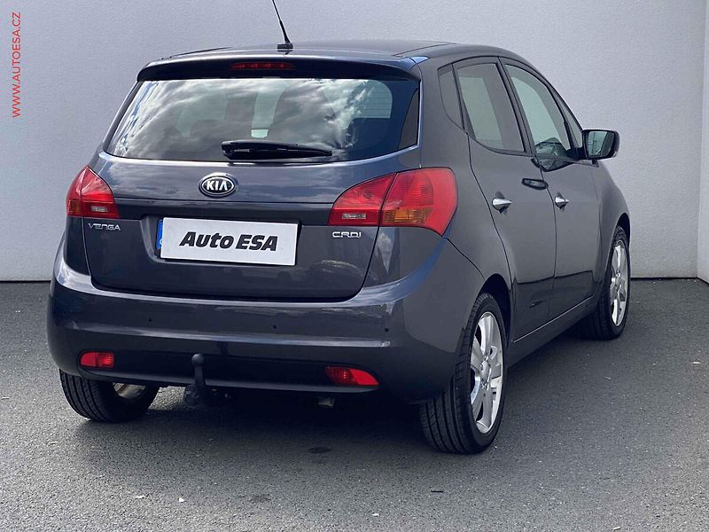 Kia Venga (2015) 1.6 CRDi, Panor, navi - fotka 4 z 18