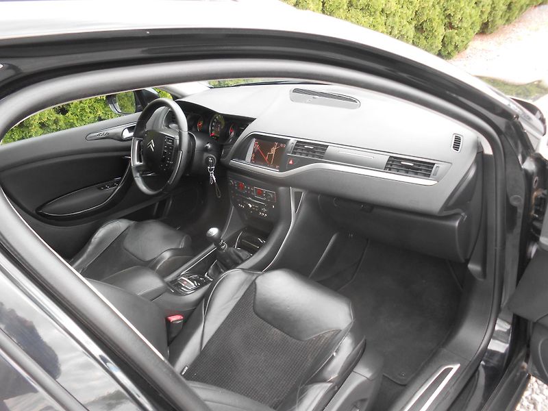 Citroën C5 2.0HDi 120KW,NAVI,XENONY! - fotka 13 z 37