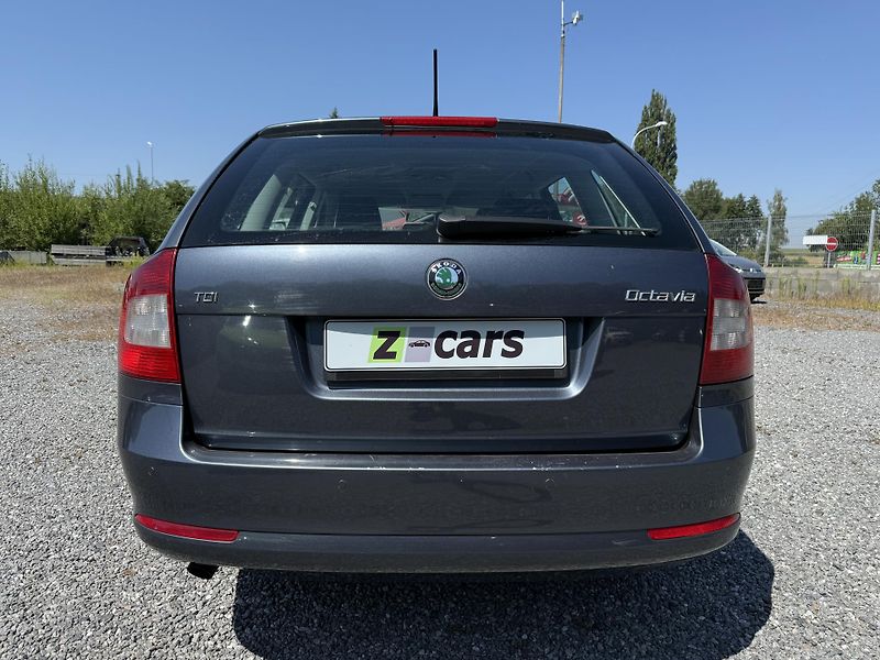 Škoda Octavia 1.6TDi 77kW ČR - fotka 5 z 16
