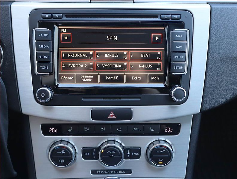 Volkswagen Passat (2014) 2.0 TDI, 4X4, Automat - fotka 12 z 22