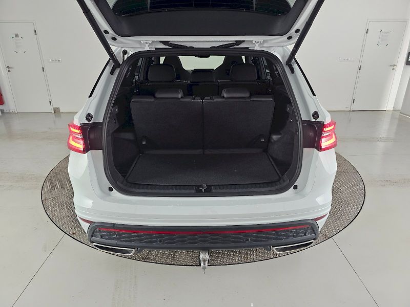 Škoda Kodiaq (2025) 2.0TSI 195kW RS 7S TAŽNÉ PANOR - fotka 34 z 35
