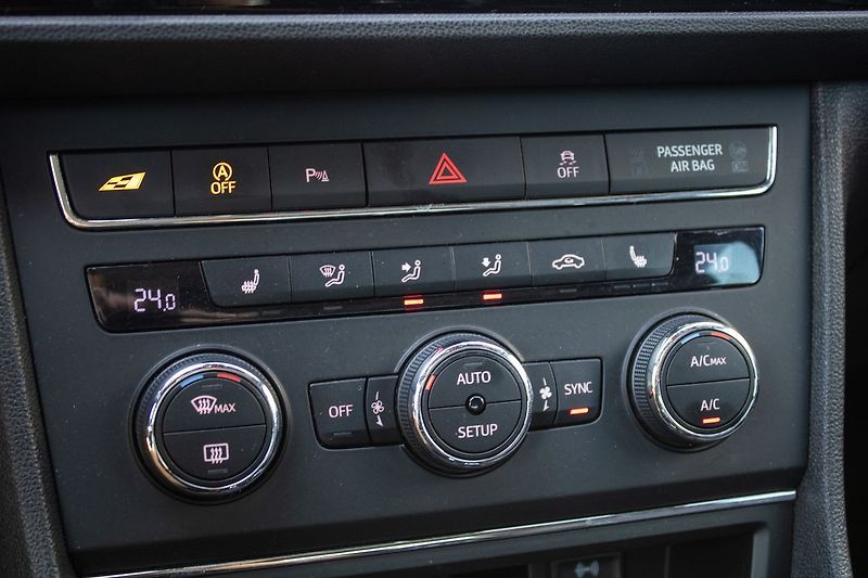 Seat Leon Cupra ST 2016 - fotka 27 z 40