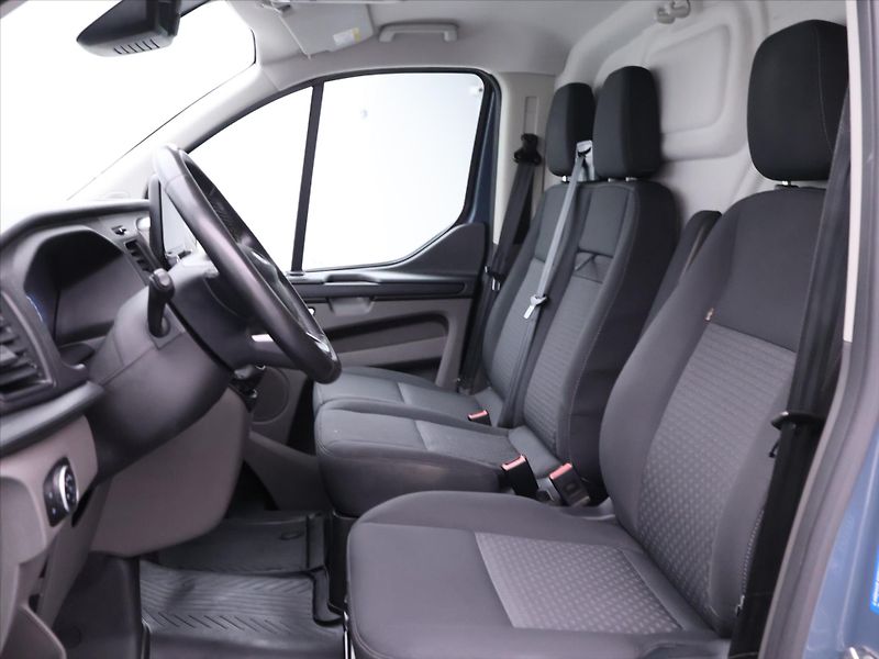 Ford Transit Custom 2,0 TDCI Klima 1.Maj DPH - fotka 10 z 25
