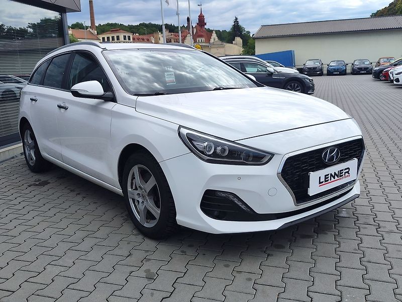 Hyundai i30 1.4 T-GDI/103kW Style Premium - fotka 3 z 38