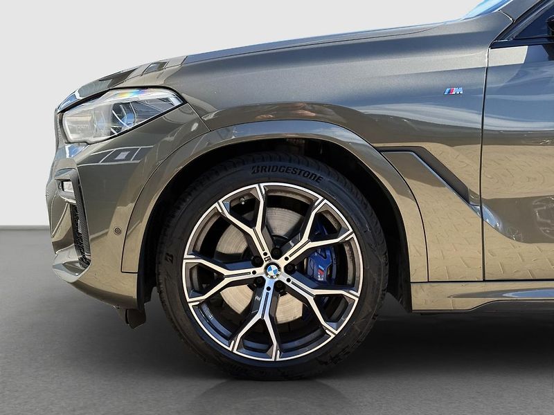 BMW X6 xDrive40i - fotka 22 z 22