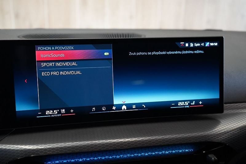 BMW Řada 3 M340i xDrive Touring, Panorama - fotka 37 z 50