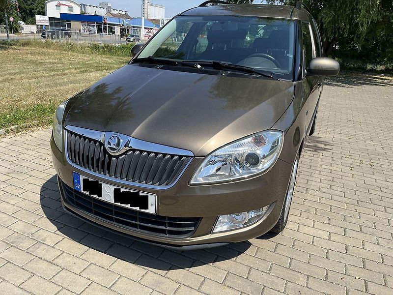 Škoda Roomster (2013) Fresh Ambition - fotka 5 z 91