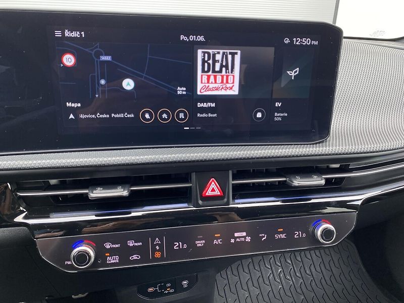 Kia EV6 239 kW / 84 kWh 4x4 GT-Line - fotka 16 z 30