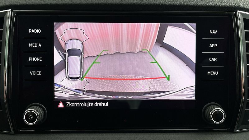 Škoda Karoq 2.0 TDI DSG 4x4 Style - fotka 12 z 29