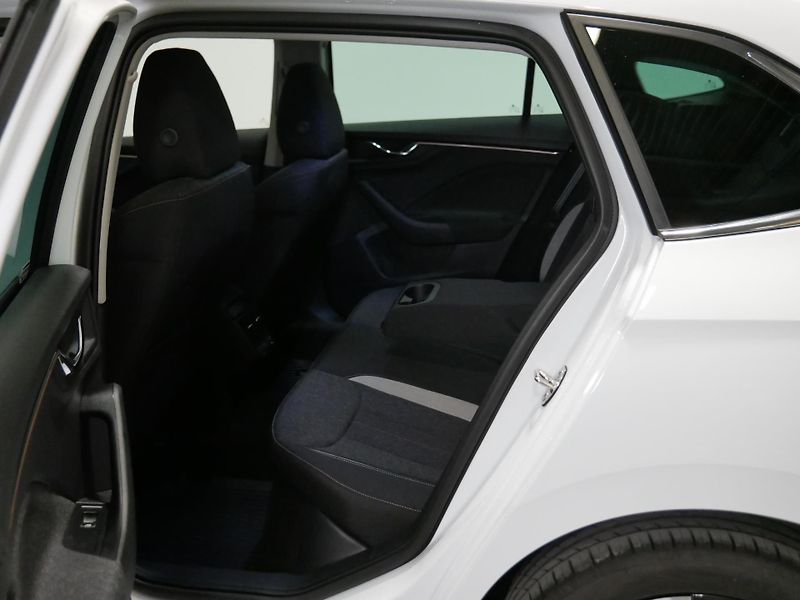 Škoda Scala - fotka 7 z 25