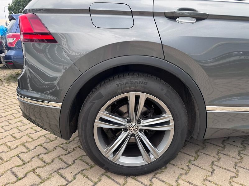 Volkswagen Tiguan (2020) R-LINE 1,5 TSI 110 KW 1. MAJ - fotka 16 z 50