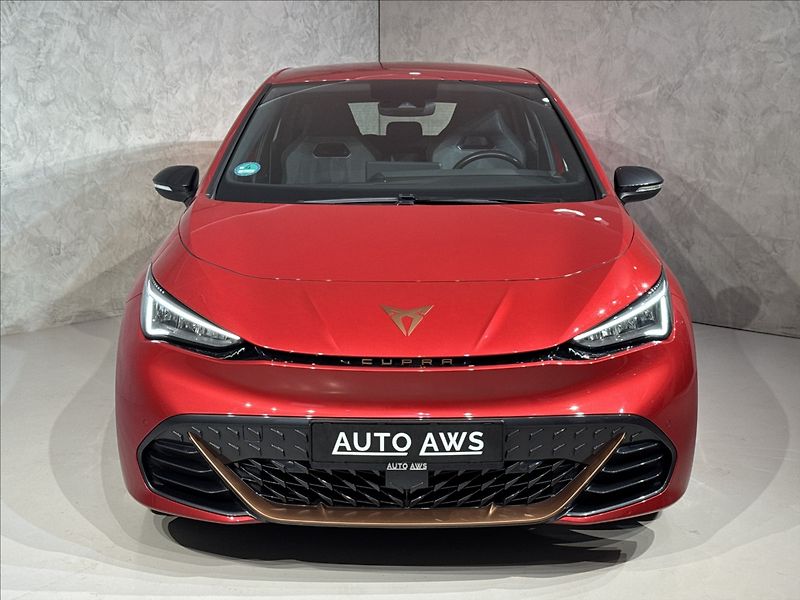 Cupra Born 150kW LED Kamera Tepelko - fotka 3 z 47
