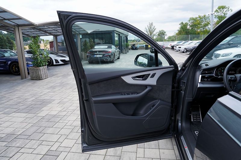 Audi Q7 50 TDI/Q/360/22/Sline/DPH - fotka 18 z 48