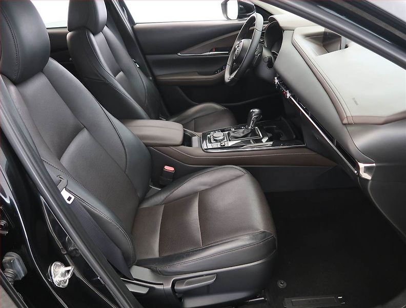 Mazda CX-30 (2021) Skyactiv-X 2.0, digi klima - fotka 9 z 25