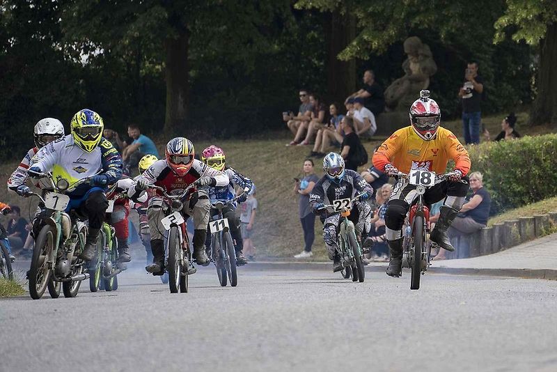 První červencová sobota byla v Rychtářově ve znamení mopedů. Moped rallye ho ovládla s čtyřiadvacátým ročníkem.