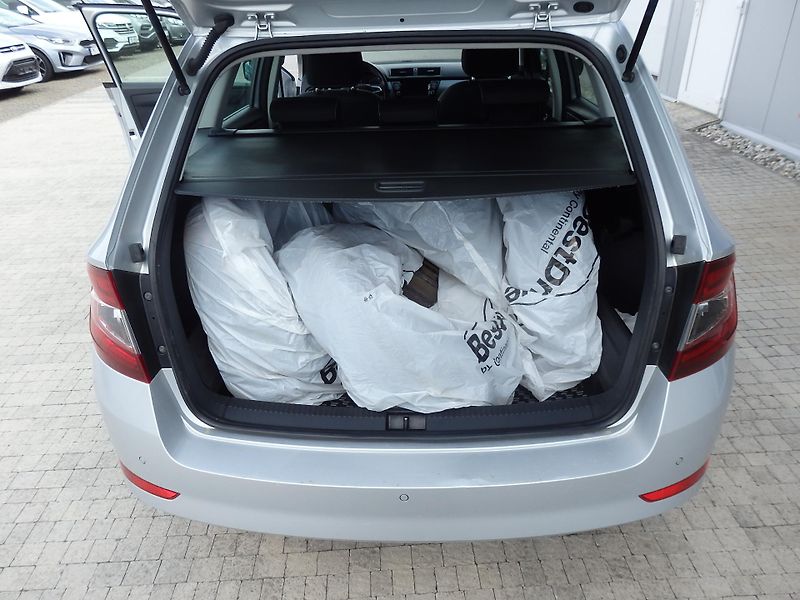 Škoda Fabia COMBI 1,0 DIGI KLIMA,SERVIS KN - fotka 9 z 16
