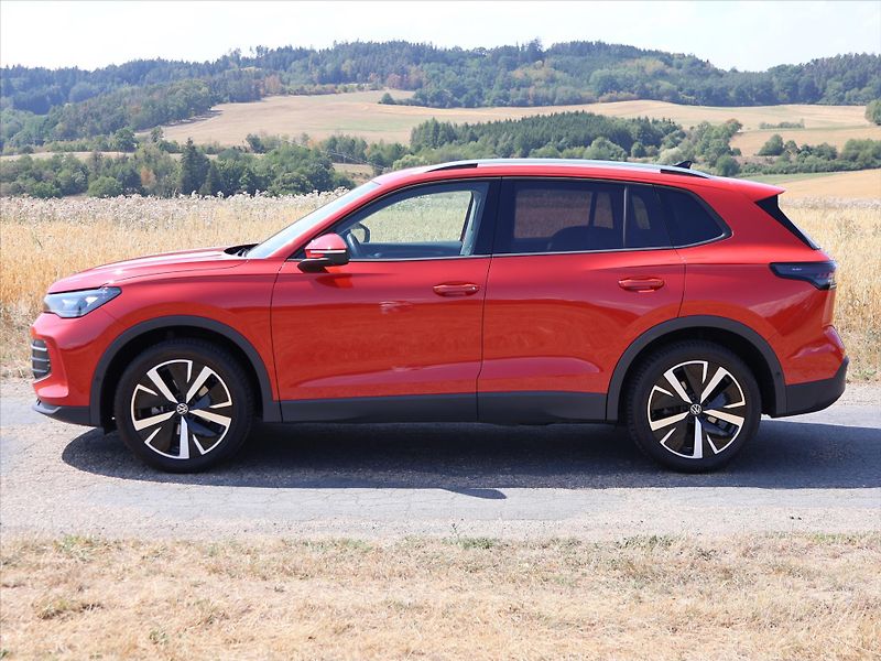 Volkswagen Tiguan 1,5 eTSI 110kW mHEV DSG CZ DPH - fotka 4 z 38