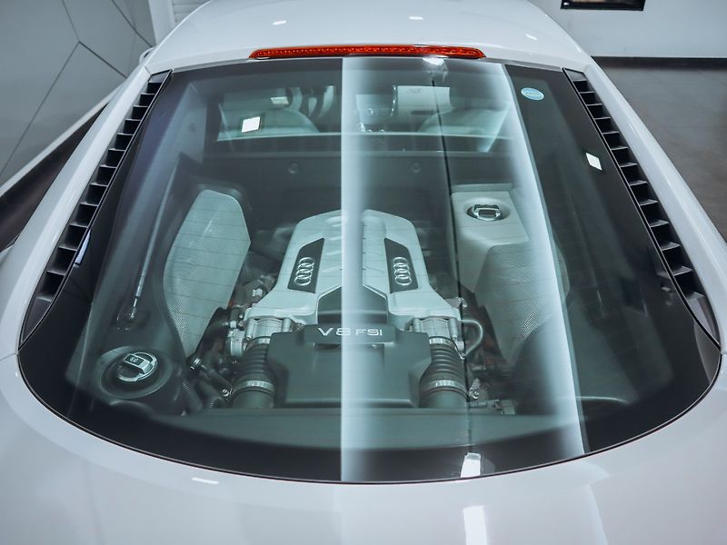 Audi R8 4.2 TFSI Quattro 6MAN - TOP!!! - fotka 6 z 33