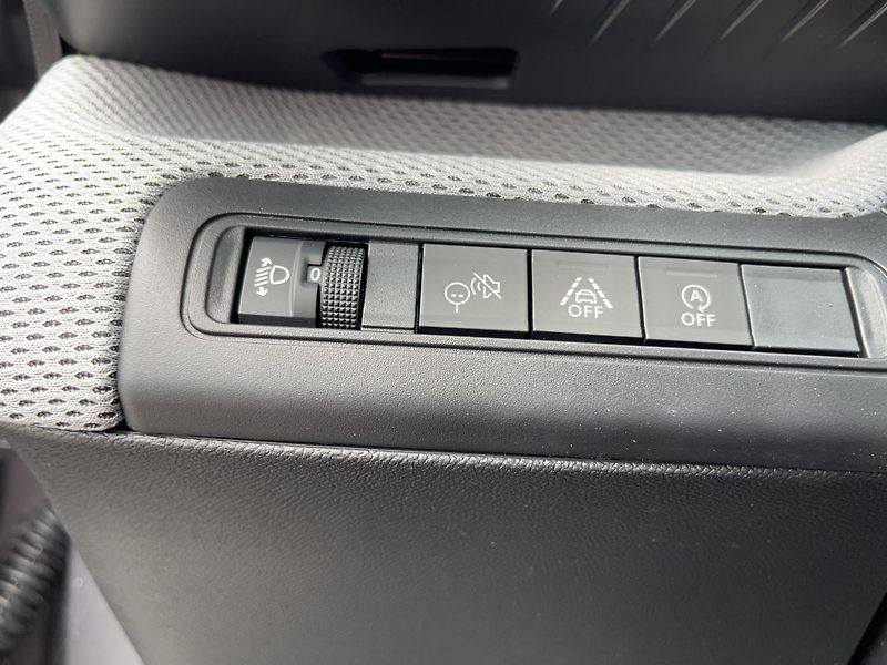Citroën C3 (2026) PLUS Turbo 100k Manual - fotka 18 z 22