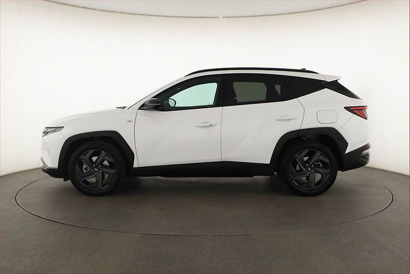Hyundai Tucson (2024) 1.6 T-GDI 48V MHEV - fotka 3 z 27
