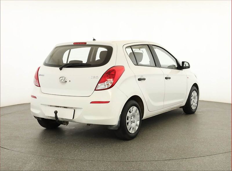 Hyundai i20 (2014) 1.2, ČR,1.maj - fotka 5 z 11