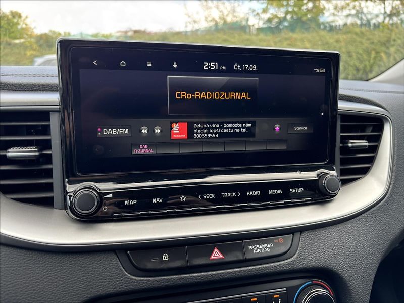Kia Ceed 1,5 TGDi AT TOP ZÁRUKA CARPLAY - fotka 25 z 42