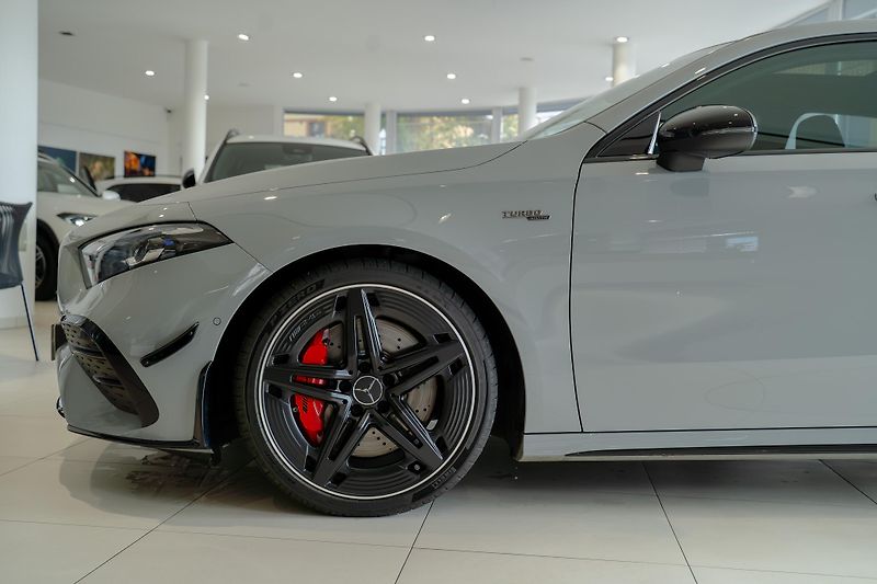 Mercedes-Benz Třídy A (2026) A 35 AMG 4M/AERO/PANO/LED/TOP - fotka 5 z 22