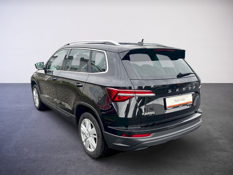 Škoda Karoq (2025) Top Selection 1.5TSi 110kW 6°m - fotka 9 z 31