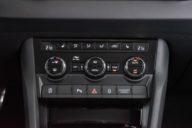 Škoda Karoq 1.5 TSI STYLE+*TAŽNÉ*DSG*ČR* - fotka 25 z 44