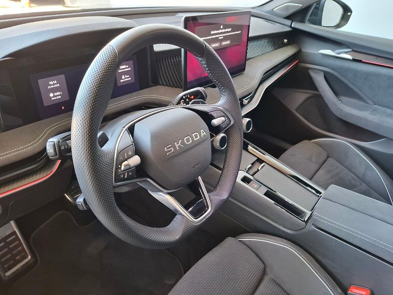 Škoda Superb (2025) SPORTLINE 4X4  A7A - fotka 10 z 28