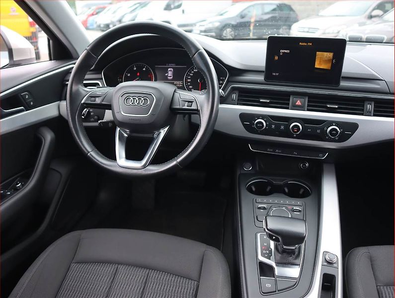 Audi A4 (2016) Ambition 2.0 TDI, Automat - fotka 6 z 21