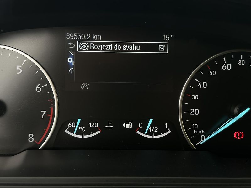 Ford EcoSport (2018) 1.0/92kW * ST-Line * Xenon - fotka 12 z 41