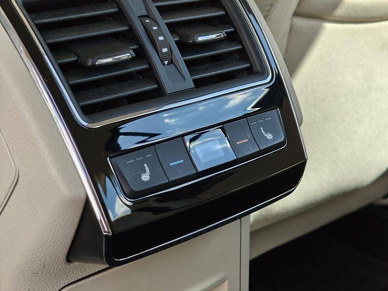 Škoda Superb Style 6MP 2,0TDI - fotka 9 z 25