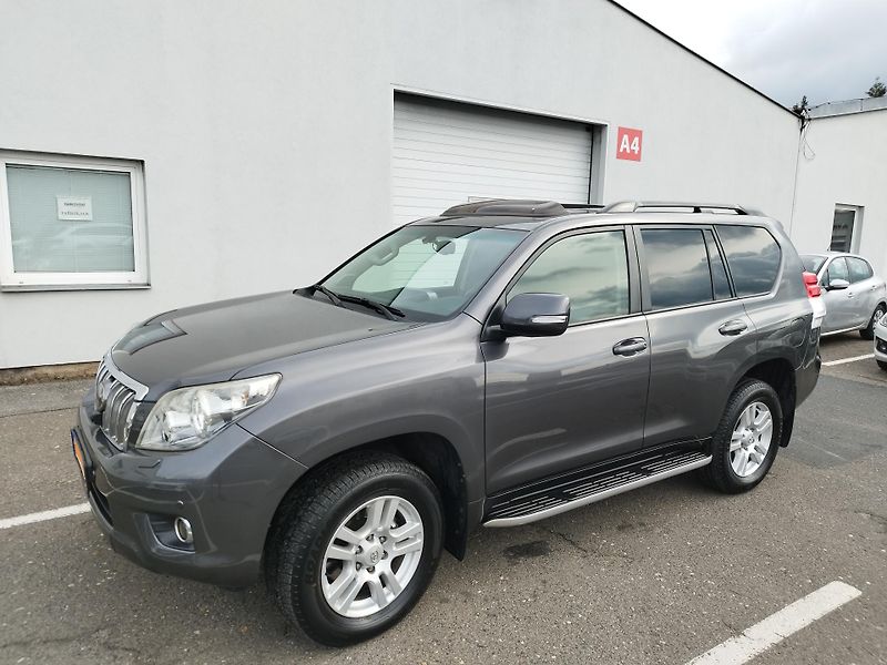 Toyota Land Cruiser (2013) - fotka 2 z 27