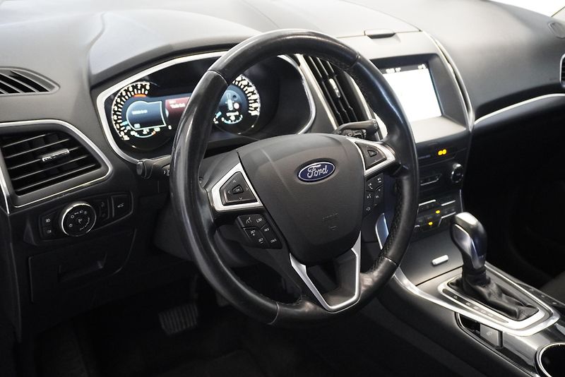 Ford S-MAX 2.0 ECOBOOST,7MÍST,138 000KM! - fotka 13 z 27