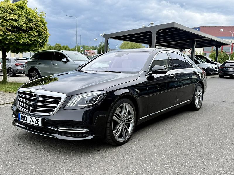 Mercedes-Benz Třídy S (2018) 560 4MATIC LONG - fotka 4 z 55