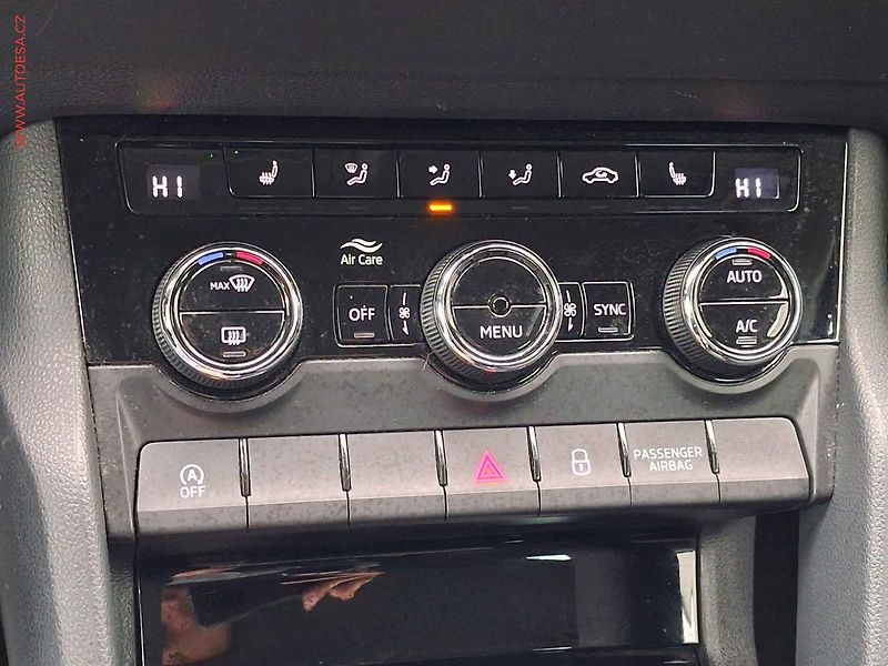 Škoda Karoq (2018) 1.0 TSi, Ambition, park.čidla - fotka 14 z 16