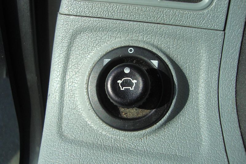 Ford Transit (2010) 300L, 2.2 TDCi - fotka 40 z 51
