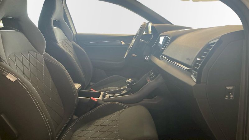 Škoda Karoq (2022) Sportline 2.0TSI 140kW DSG 4x4 - fotka 15 z 35