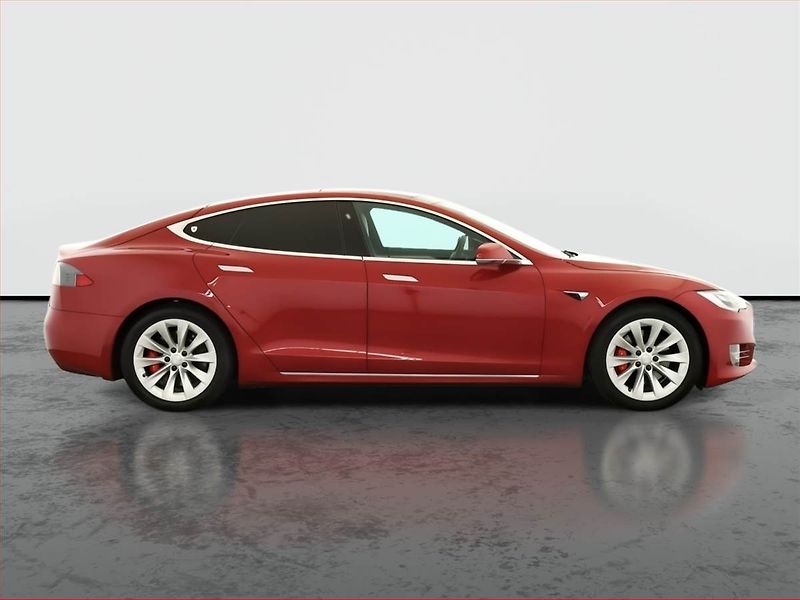 Tesla Model S (2019) P100D Ludicrous, SoH 91% - fotka 6 z 26