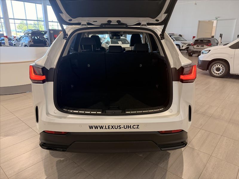 Lexus NX 350h 2,5 Executive Top  NX - fotka 3 z 12