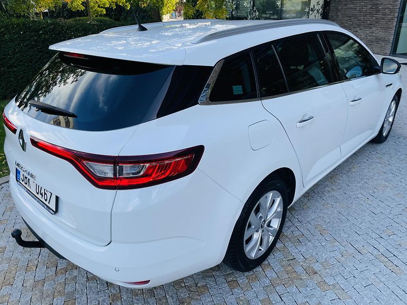Renault Mégane 1.5dCI MANUÁL TAŽNÉ SERVISKA - fotka 12 z 44