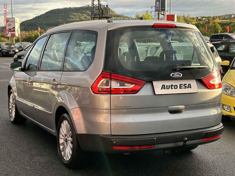 Ford Galaxy (2013) 2.0 TDCi, Klima - fotka 6 z 17