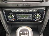 Škoda Superb (2010) Elegance 2.0 TDI, Navi, Xenony - náhled 20
