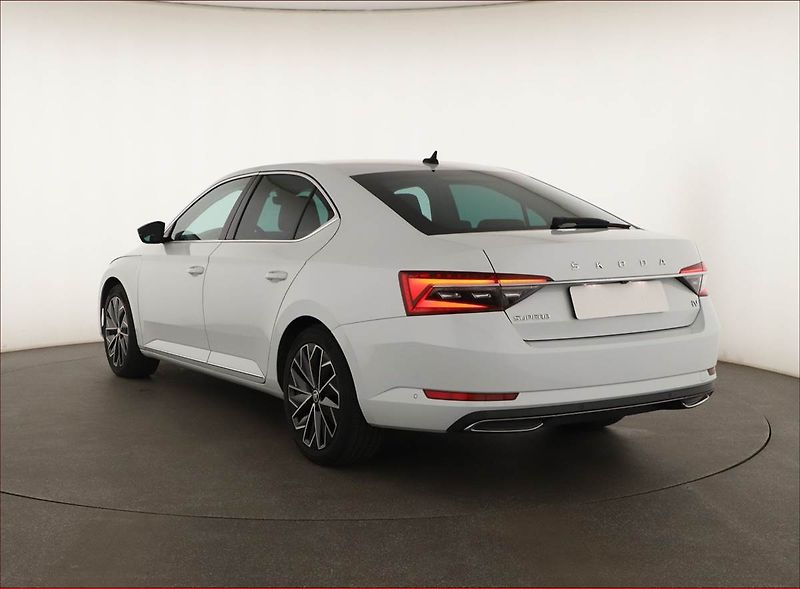 Škoda Superb (2020) Laurin&Klement iV 1.4 TSI PHEV - fotka 4 z 20