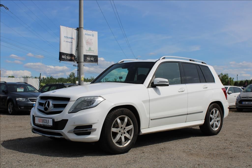 Mercedes-Benz GLK 2,1 CDi  XENONY, TAŽNÉ, 4 x 4