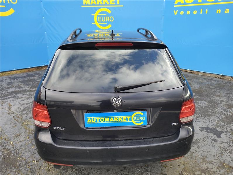 Volkswagen Golf 1,6 TDi 77KW - fotka 5 z 16