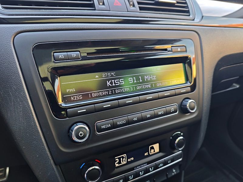 Škoda Rapid (2015) 1.2 TSi Spaceback Ambition + - fotka 19 z 42