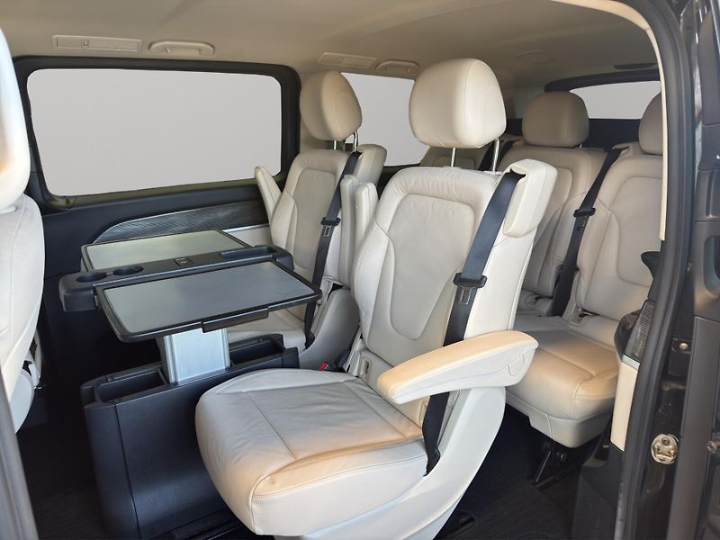 Mercedes-Benz Třídy V (2022) V 250d Avantgarde L - fotka 21 z 26
